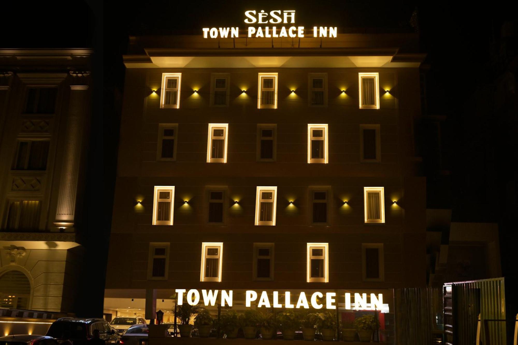 Hotel Town Grand Patel Nagar 뉴델리 외부 사진