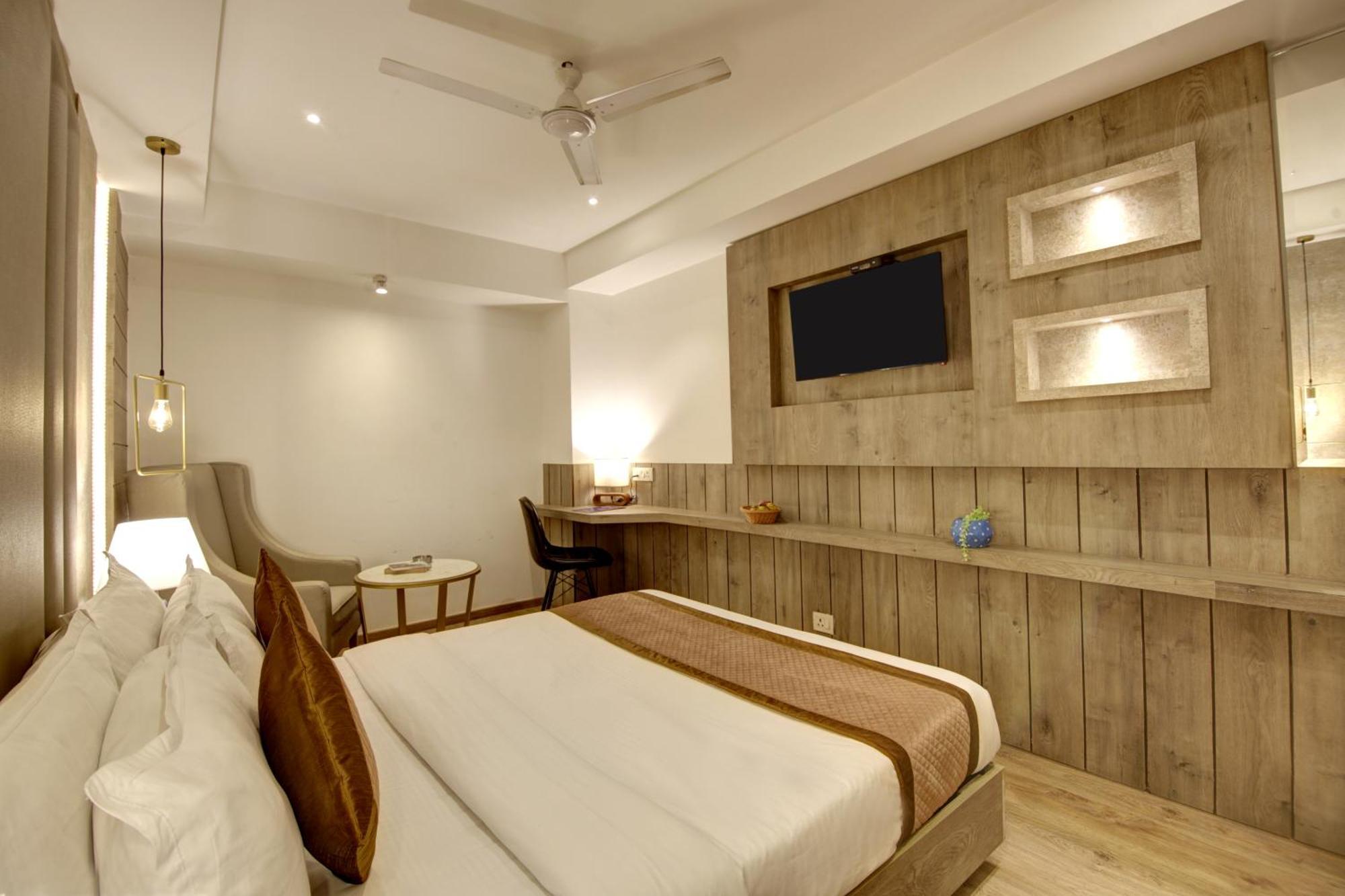 Hotel Town Grand Patel Nagar 뉴델리 외부 사진