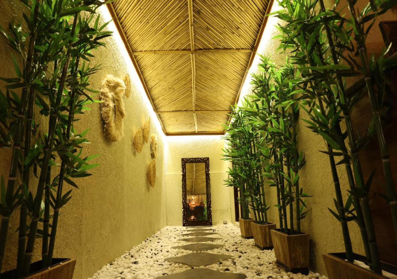 Hotel Town Grand Patel Nagar 뉴델리 외부 사진