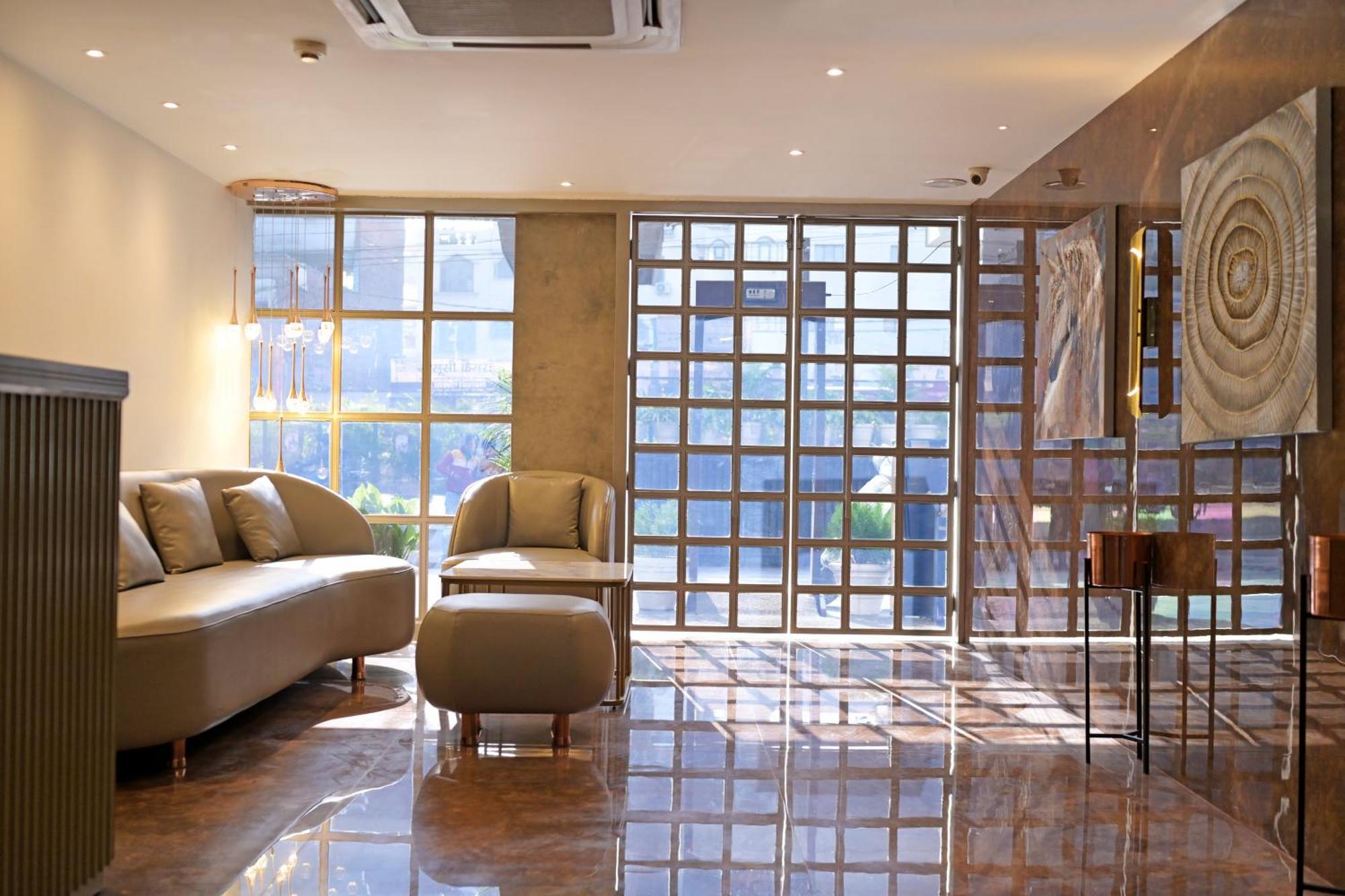 Hotel Town Grand Patel Nagar 뉴델리 외부 사진